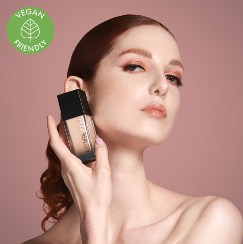 HudaBeauty/NEW Foundation.